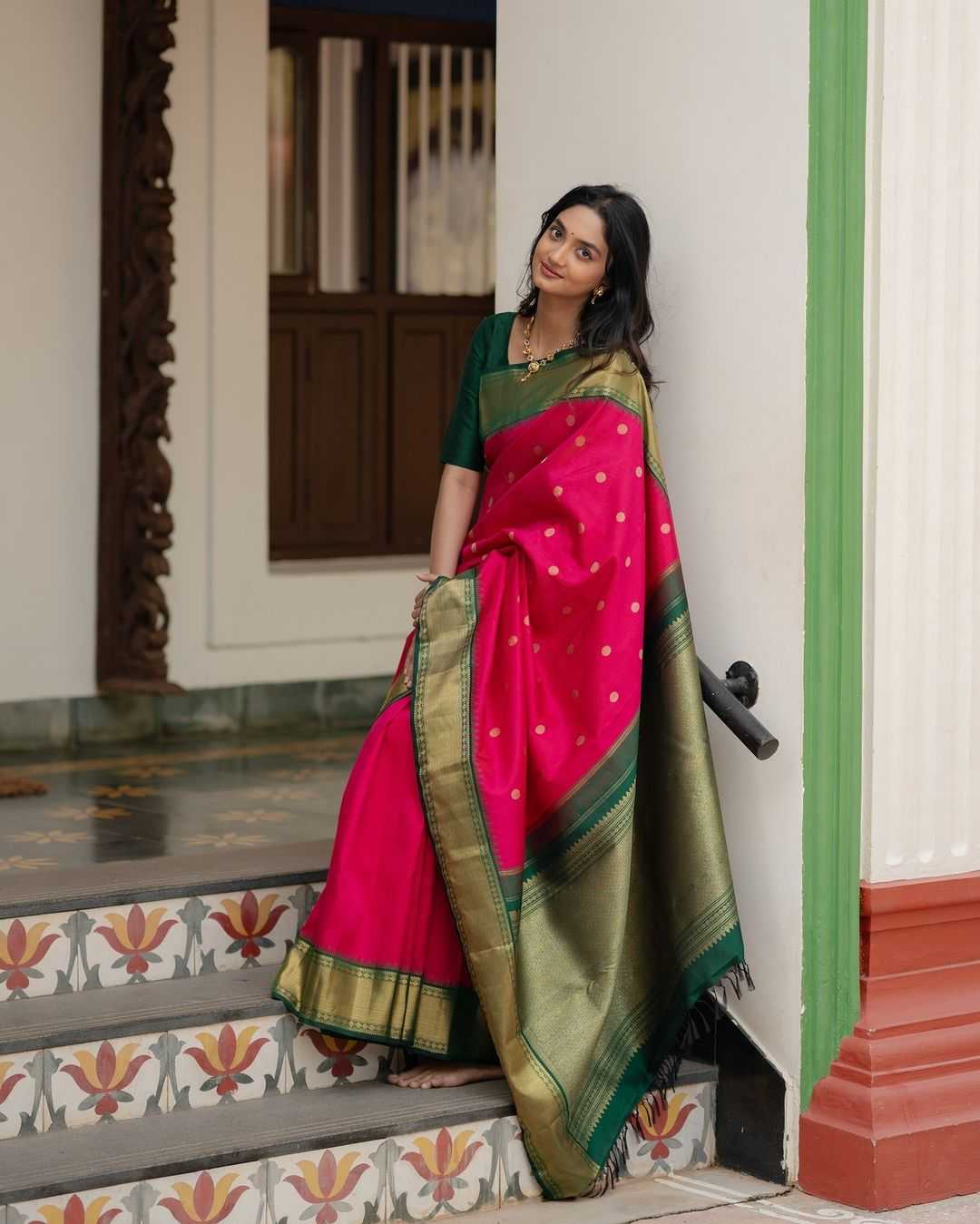 Banarasi Soft Silk Ras 5084  Sarees