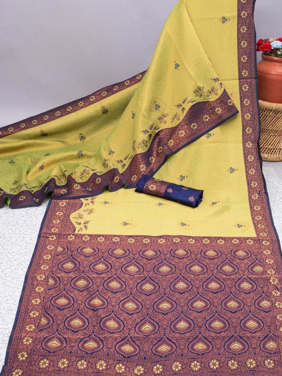 Banarasi Soft Silk Ras 55133 Silk Sarees  Banarasi Silk Soft Silk Traditional Sarees