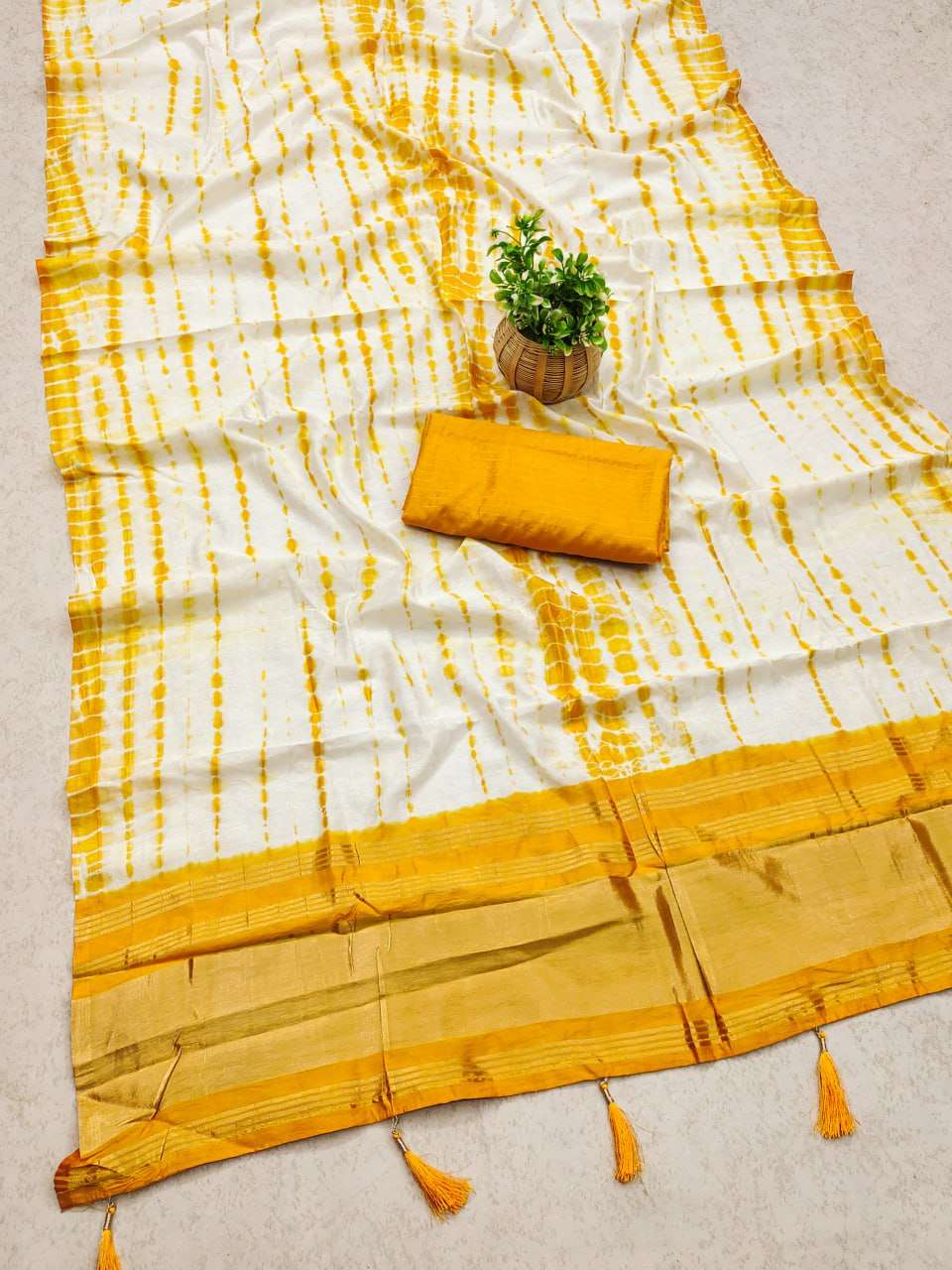 Bandhani Silk Srrt Shibori Sarees  Printed Ladies Bandhani Bandhej Sarees