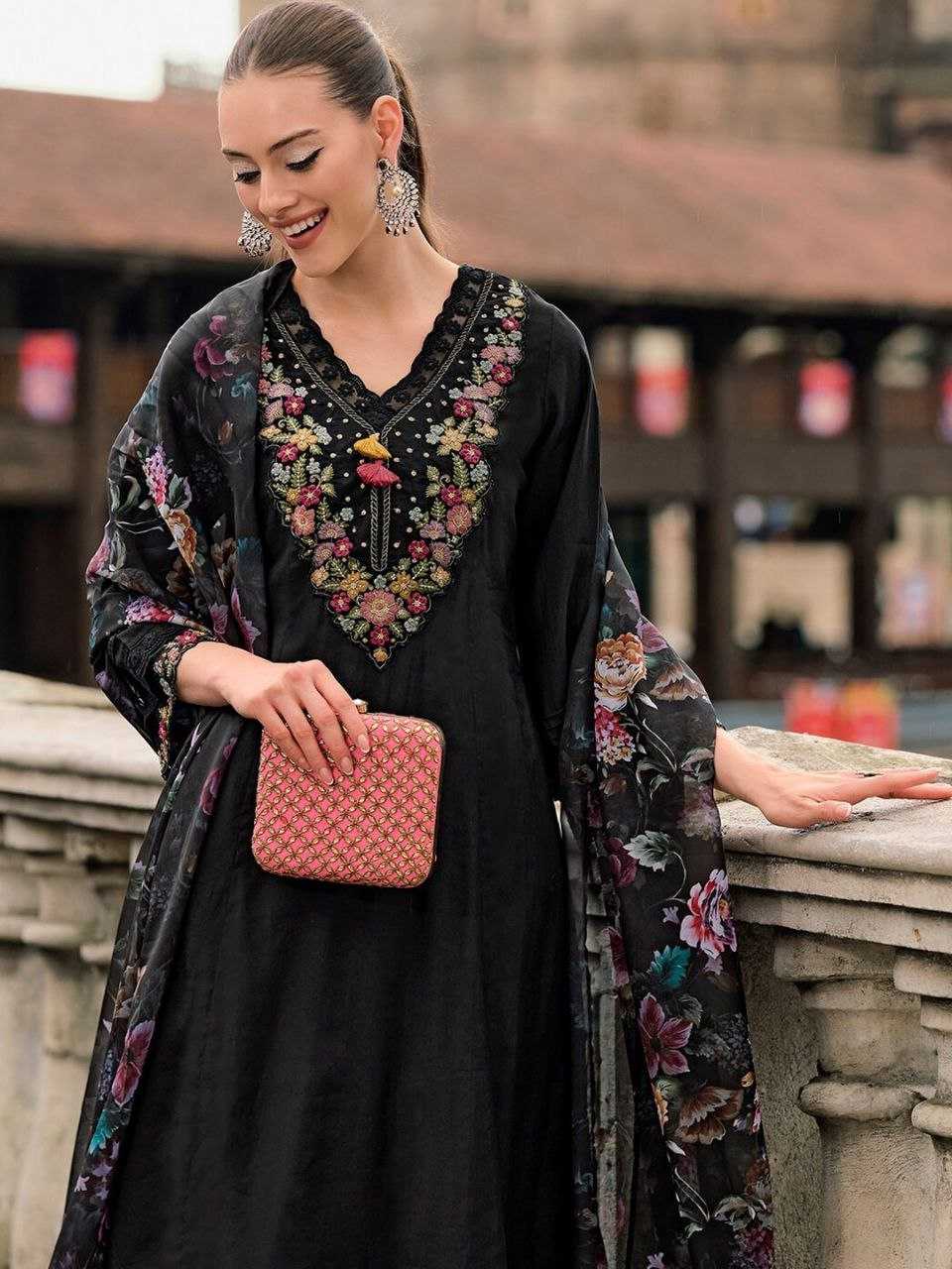 Chanderi Cotton Rin201 Rrd38 Suits & Dresses  Embroidery Chanderi Long Kurti Blck Salwar Suits Manufacture