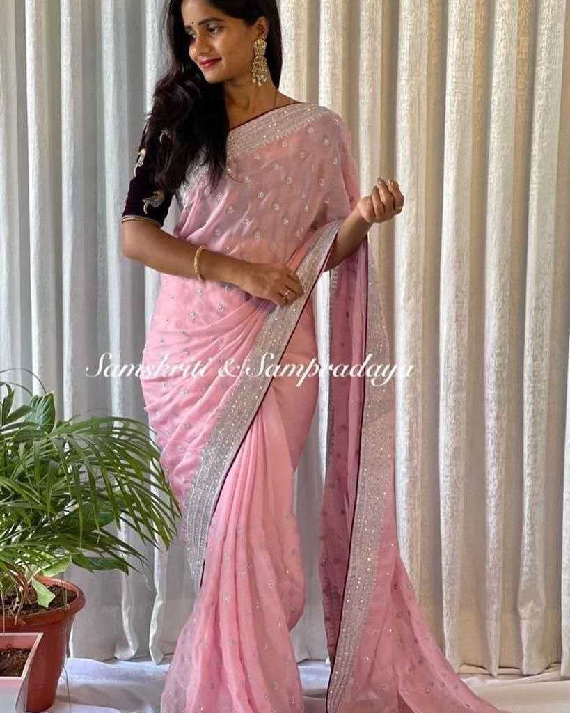 Chinon Sfh 560  Sarees