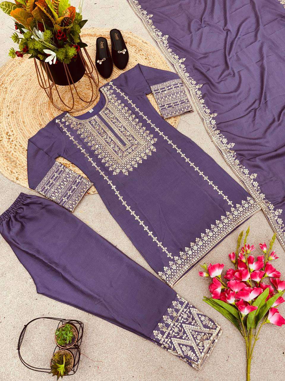 Chinon Silk Kesh123 5151 Suits & Dresses Islamic Clothing  Pakistani Embroidery Party Wear Ladies Silk Suits