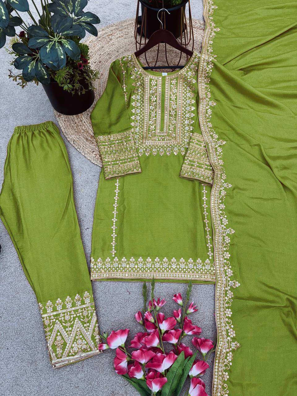 Chinon Silk Kesh123 5151 Suits & Dresses Islamic Clothing  Pakistani Embroidery Party Wear Ladies Silk Suits