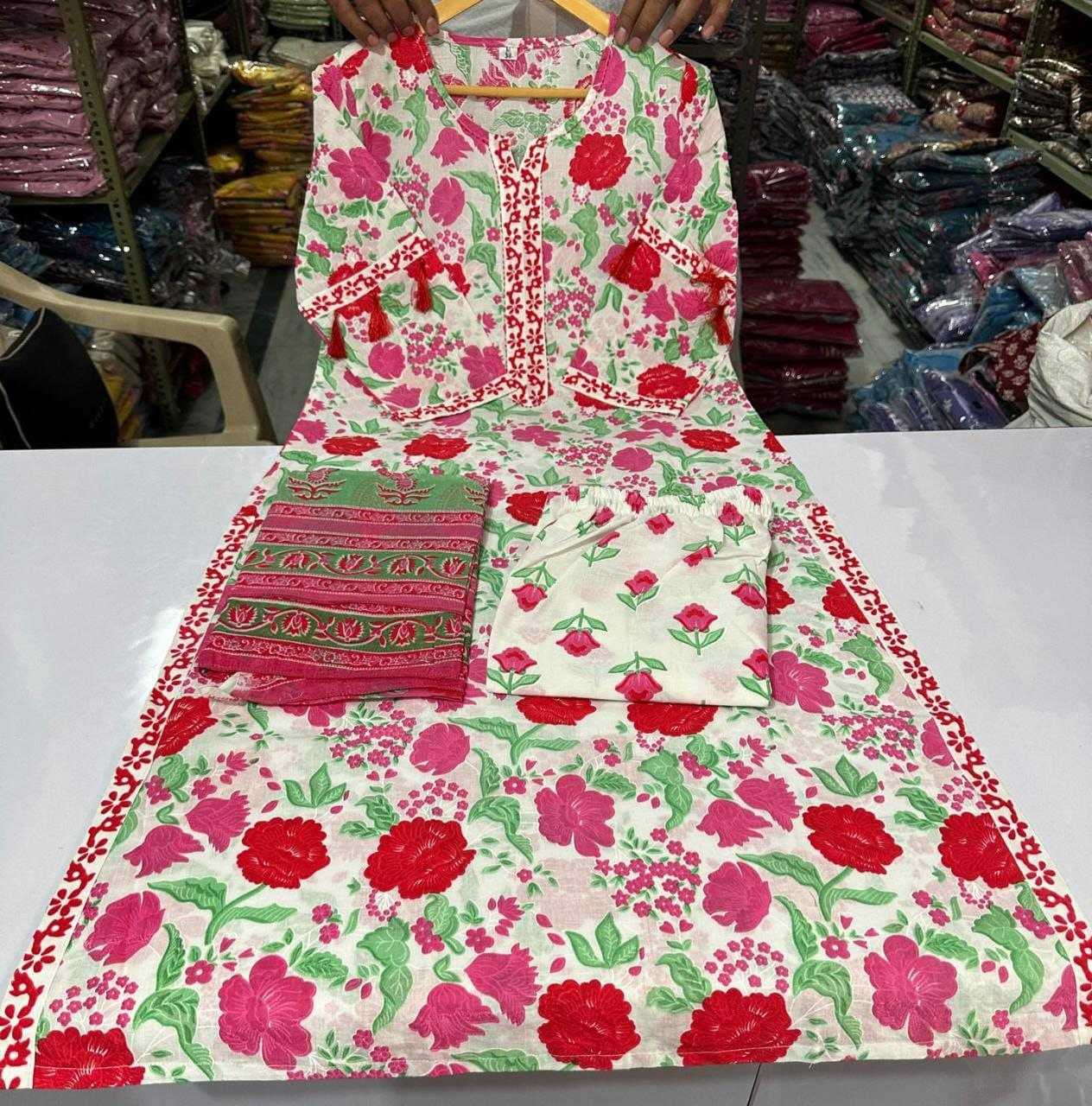 Cotton Kesh179 Ahb70 Suits & Dreeses  Ladies Printed Cotton Long Kurtis Suits