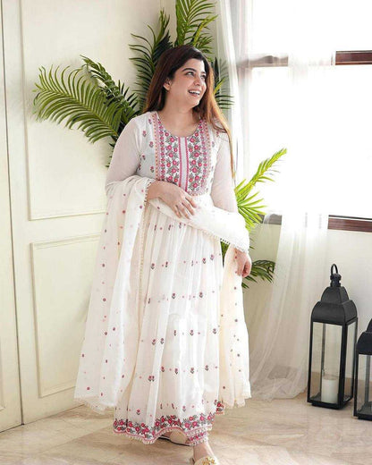 Cotton Kesh211 Ldy11 Gowns  Fancy Embroidery Anarkali Long Gowns With Dupatta Lightweight White Gowns