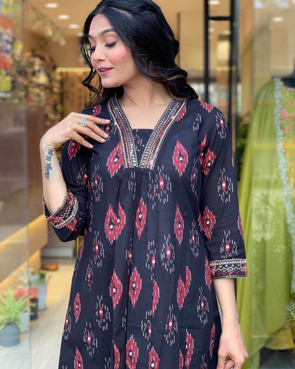 Cotton Kesh211 Ldy43 Suits & Dresses  Ladies Printed Cotton Anarkali Long Kurtis Black Salwar Suits