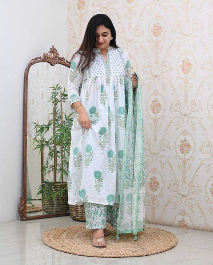 Cotton Kesh211 Ldy97 Suits & Dresses  Printed Coton Anarkali Straight Cut Long Kurtis Suits