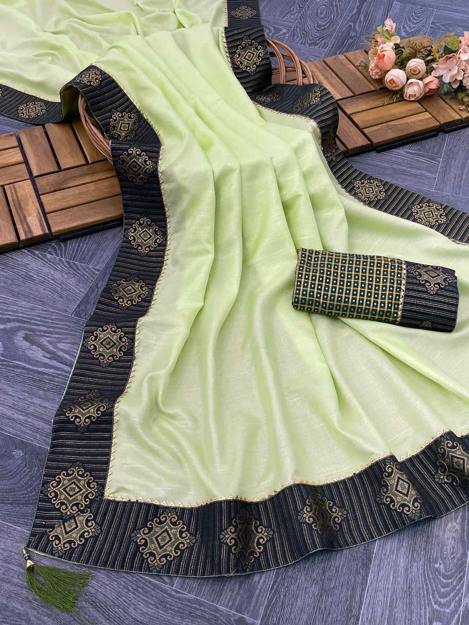 Cotton Rdd 10 Sarees  Cotton Linen Ladies Lace Border Sarees