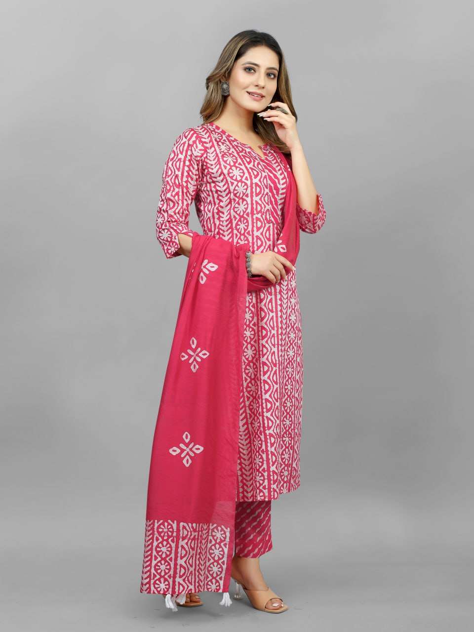 Cotton Srrt Batik Suits & Dresses  Printed Cotton Ladies Silk Suits