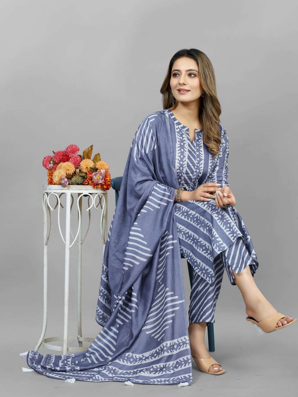 Cotton Srrt Batik Suits & Dresses  Printed Cotton Ladies Silk Suits