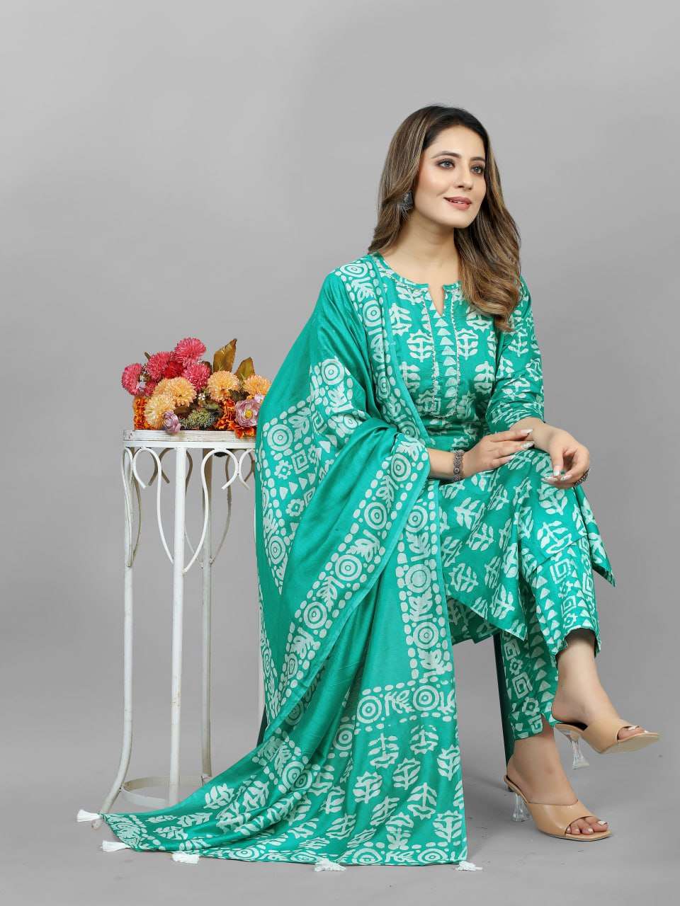 Cotton Srrt Batik Suits & Dresses  Printed Cotton Ladies Silk Suits