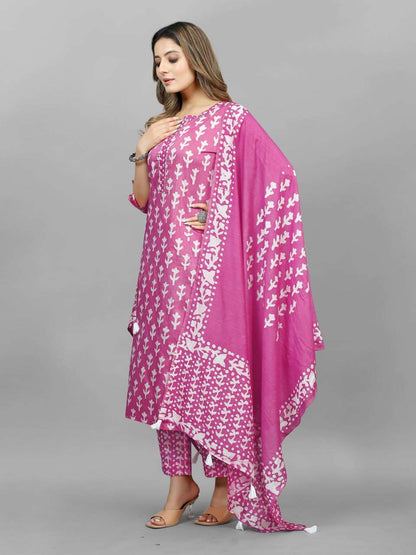 Cotton Srrt Batik Suits & Dresses  Printed Cotton Ladies Silk Suits