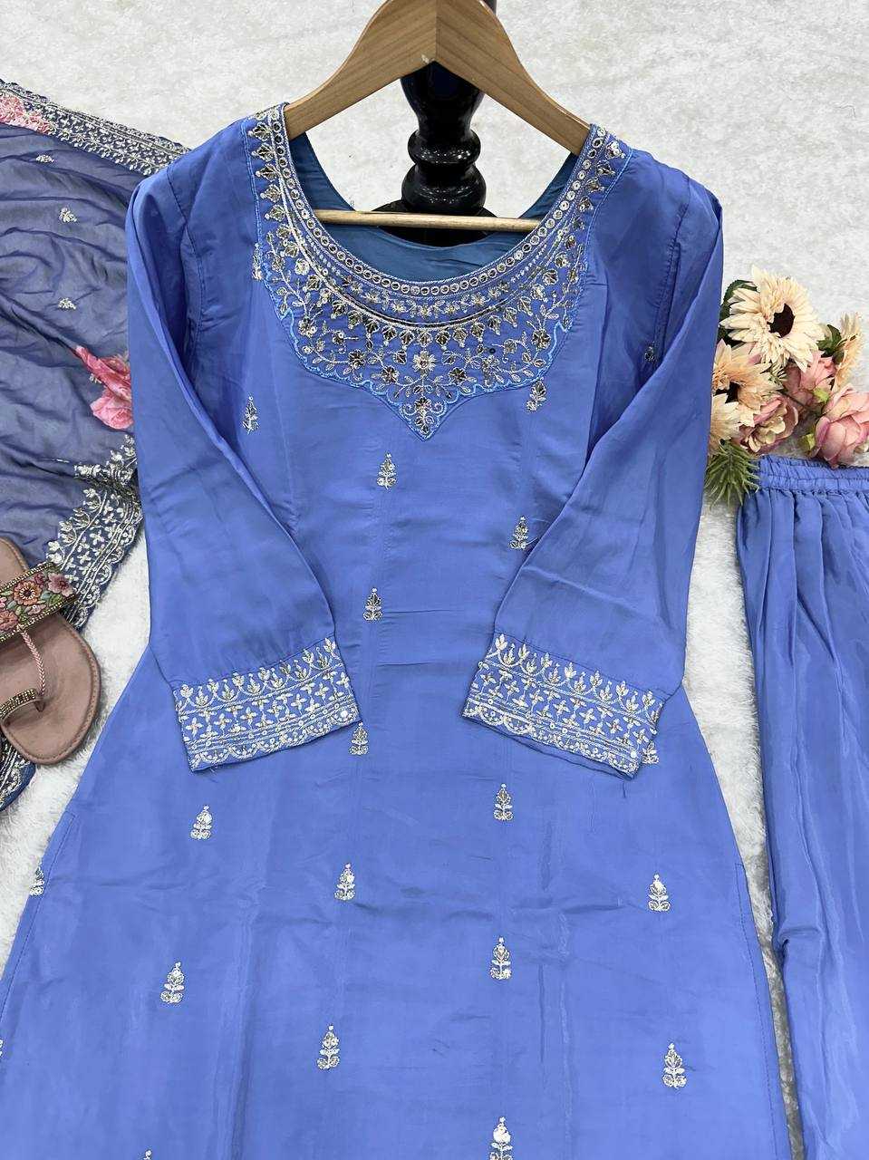 Crepe Kesh148 050 Suits & Dresses Wholesal Embroidery Palazzo Ladies Silk Ladies Party Wear Suits