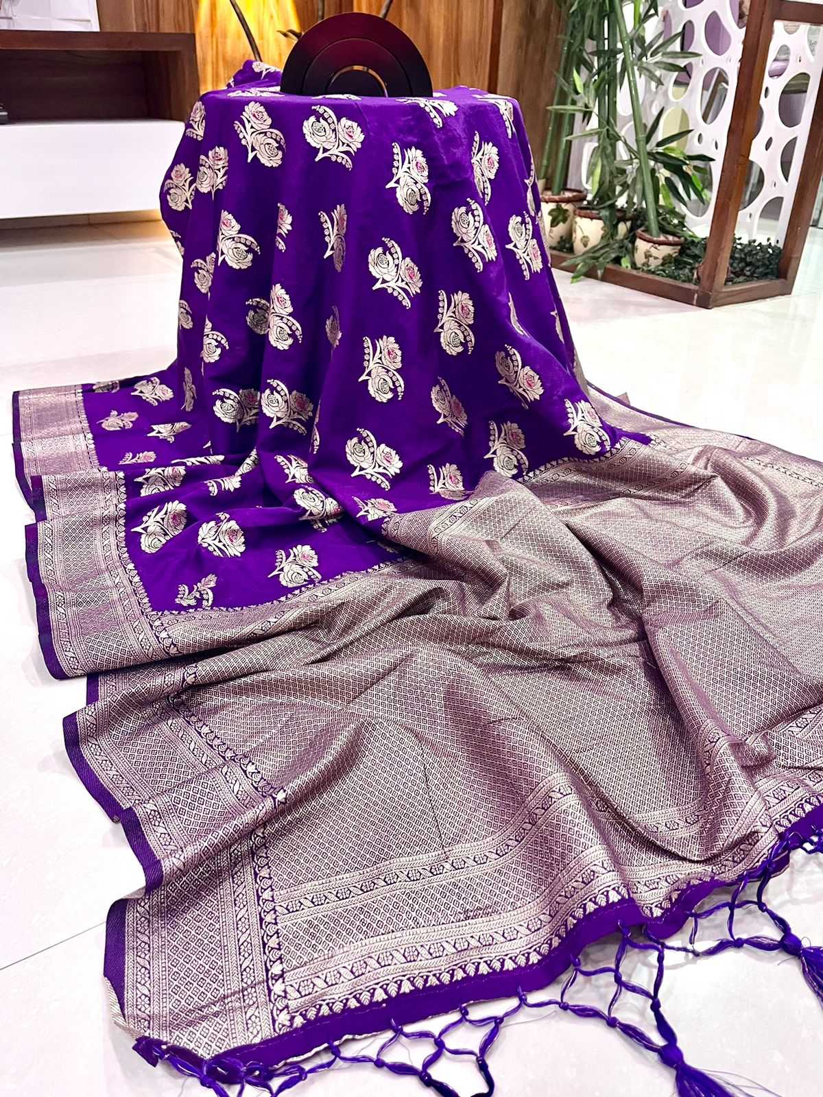 Crepe Silk Ant Day  Sarees