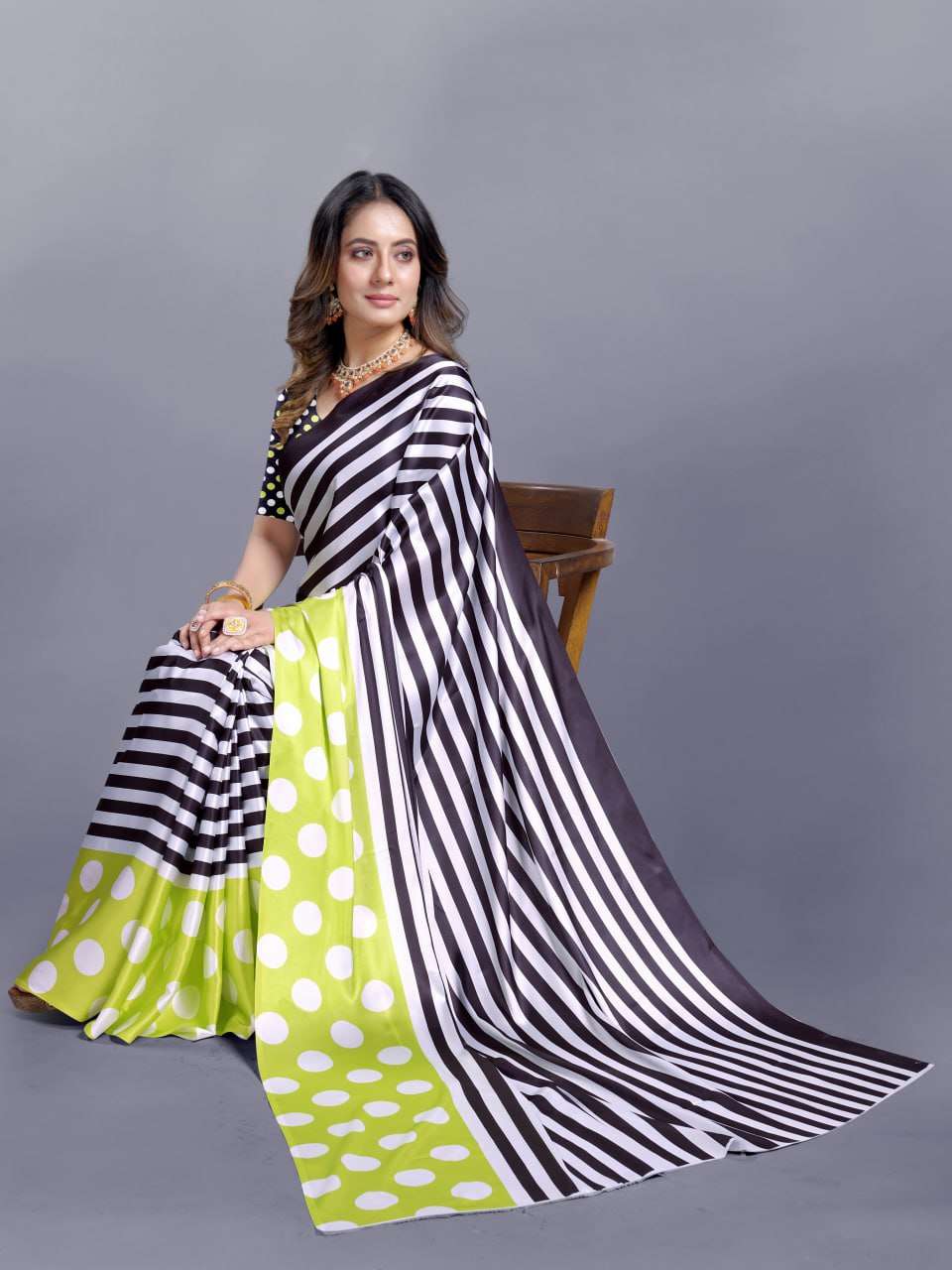 Crepe Srrt Japan Crape7 Sarees  Printed Ladies Crepe Satin Sarees