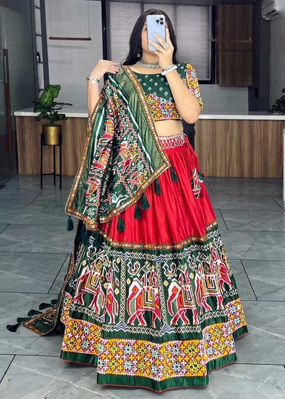 Dola Silk Gro 8018 Lehengas  Traditional Navratri Chaniya Choli Printed Lehengas