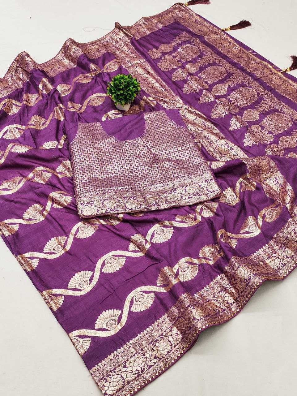 Dola Silk Pvc In  Sarees