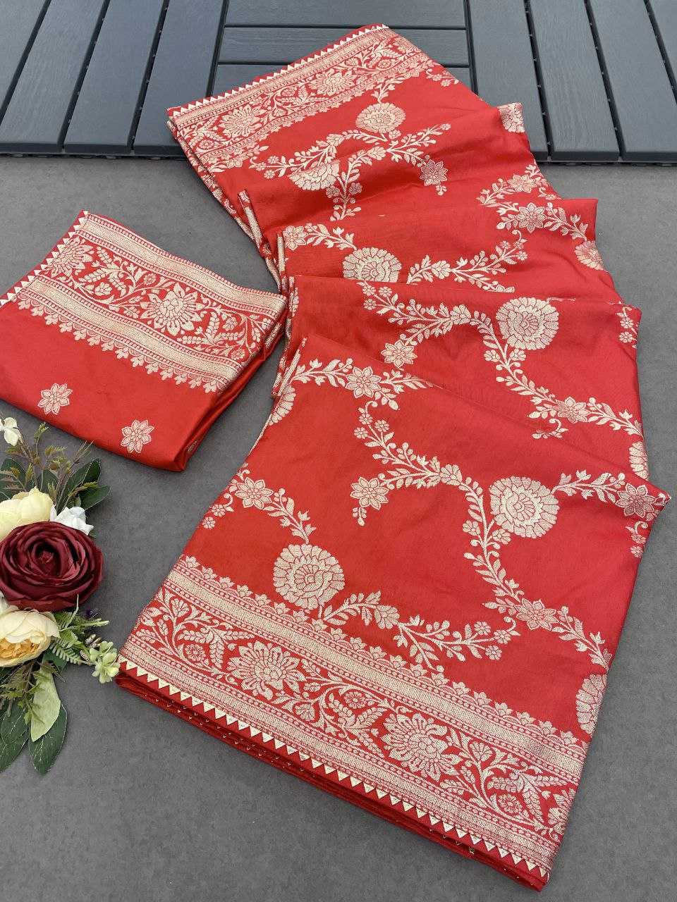 Dola Silk Rif Zariya  Saree