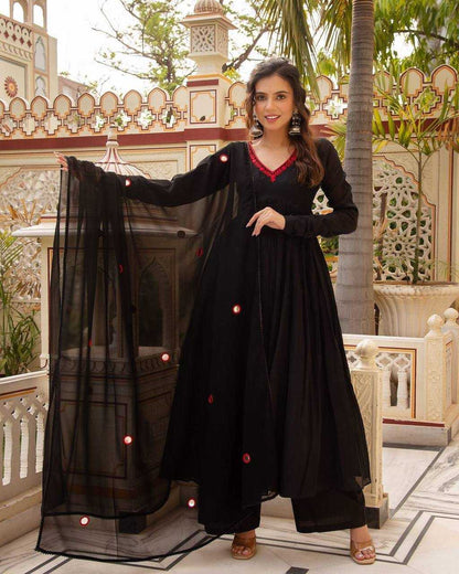 Faux Georgette Kesh211 Ldy76 Gowns  Embroidery Anarkali Long Georgette Gowns With Dupatta Black Gowns