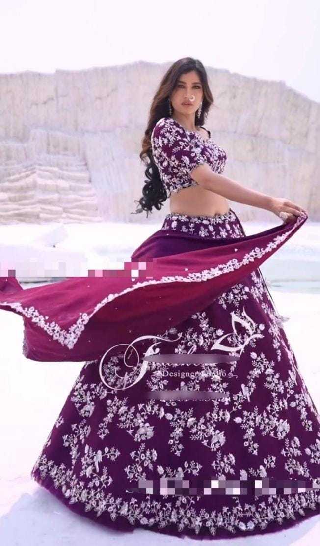 Georgette Rtx 5599  Lehengas