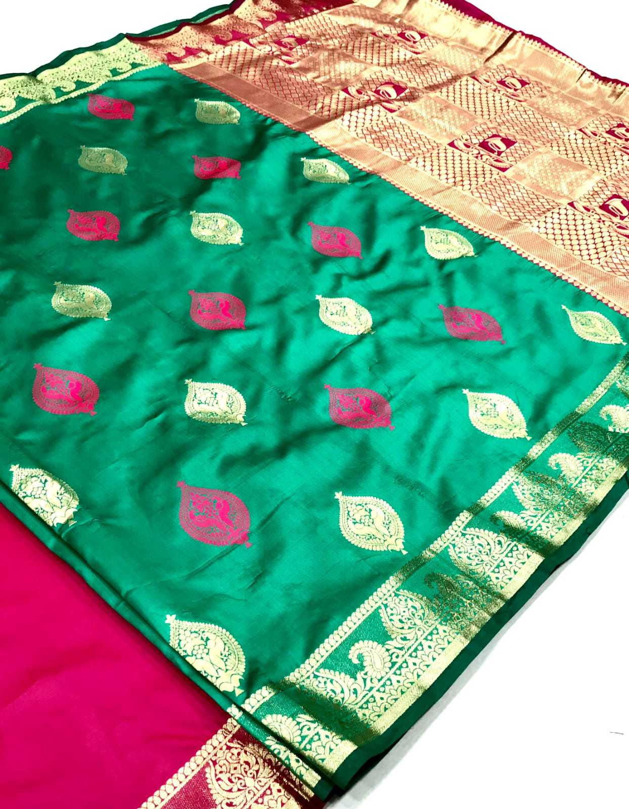 Jacquard Kesh182 Aadhya Sarees  Ladies Butta Jacquard Sarees