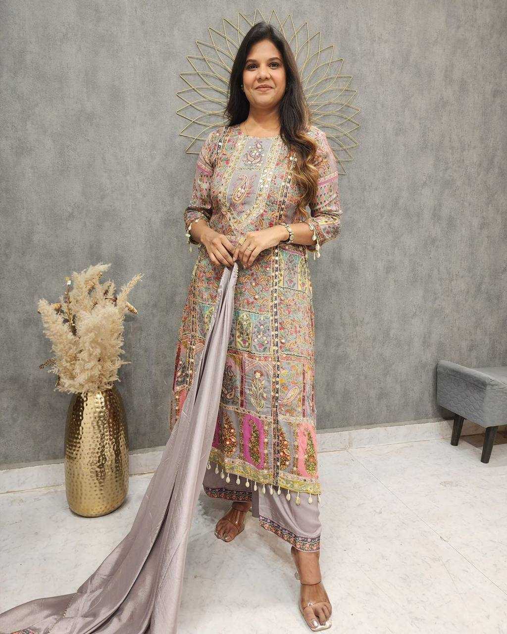 Maslin Rin141 1856 Suits & Dresses  Ladies Kashmiri Printed Ladies Silk Suits