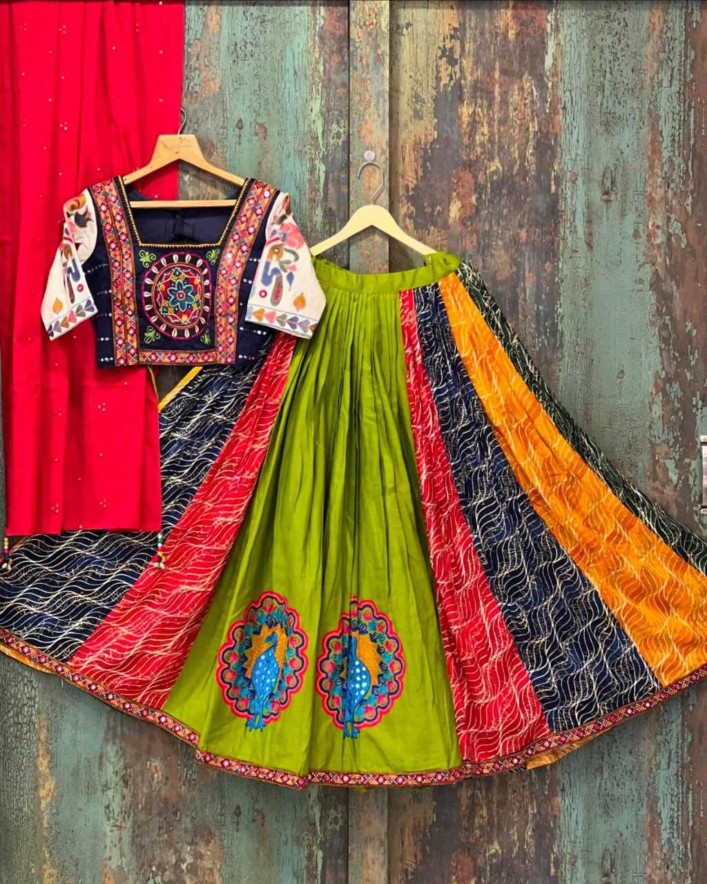 Muslin Cotton Rin190 176 Lehengas  Traditional Printed Navratri Chaniya Choli Lehengas