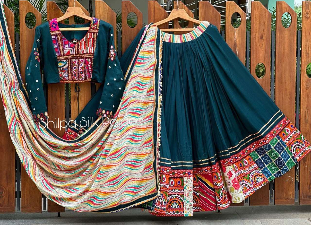 Muslin Cotton Vct 109 Lehengas  Navratri Chaniya Choli Traditional Lehengas E