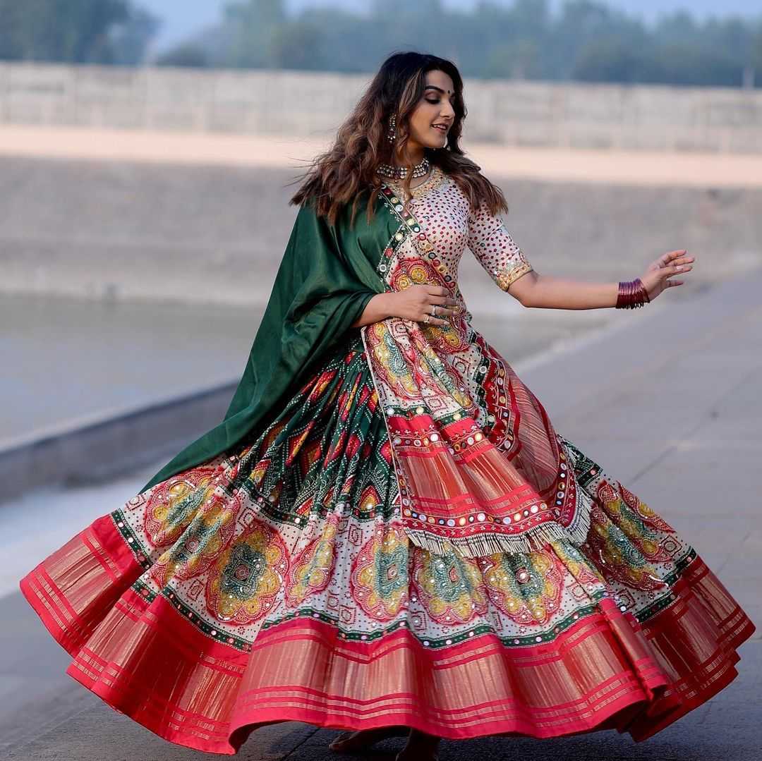 Muslin Cotton Vct 12 Lehengas  Traditional Navratri Chaniya Choli E