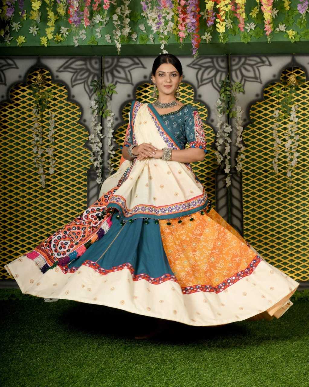 Muslin Cotton Vct 186 Lehengas  Traditional Navratri Chaniya Choli