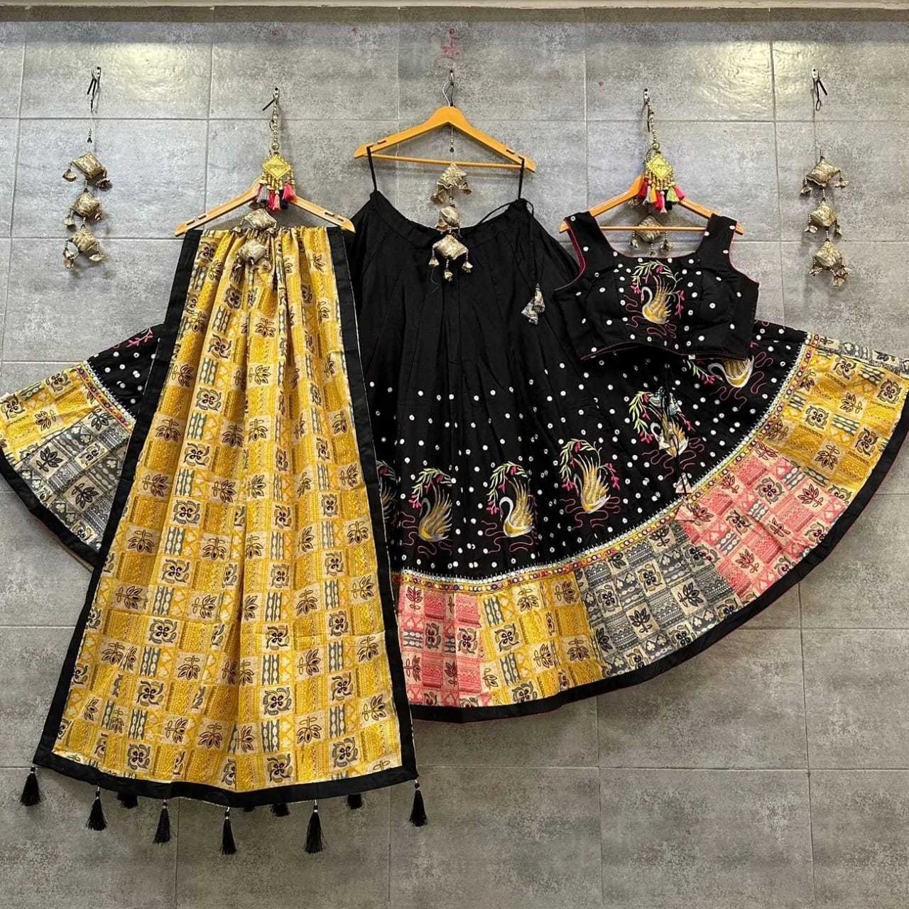 Muslin Cotton Vct - 97 Lehengas  Traditional Navratri Chaniya Choli E