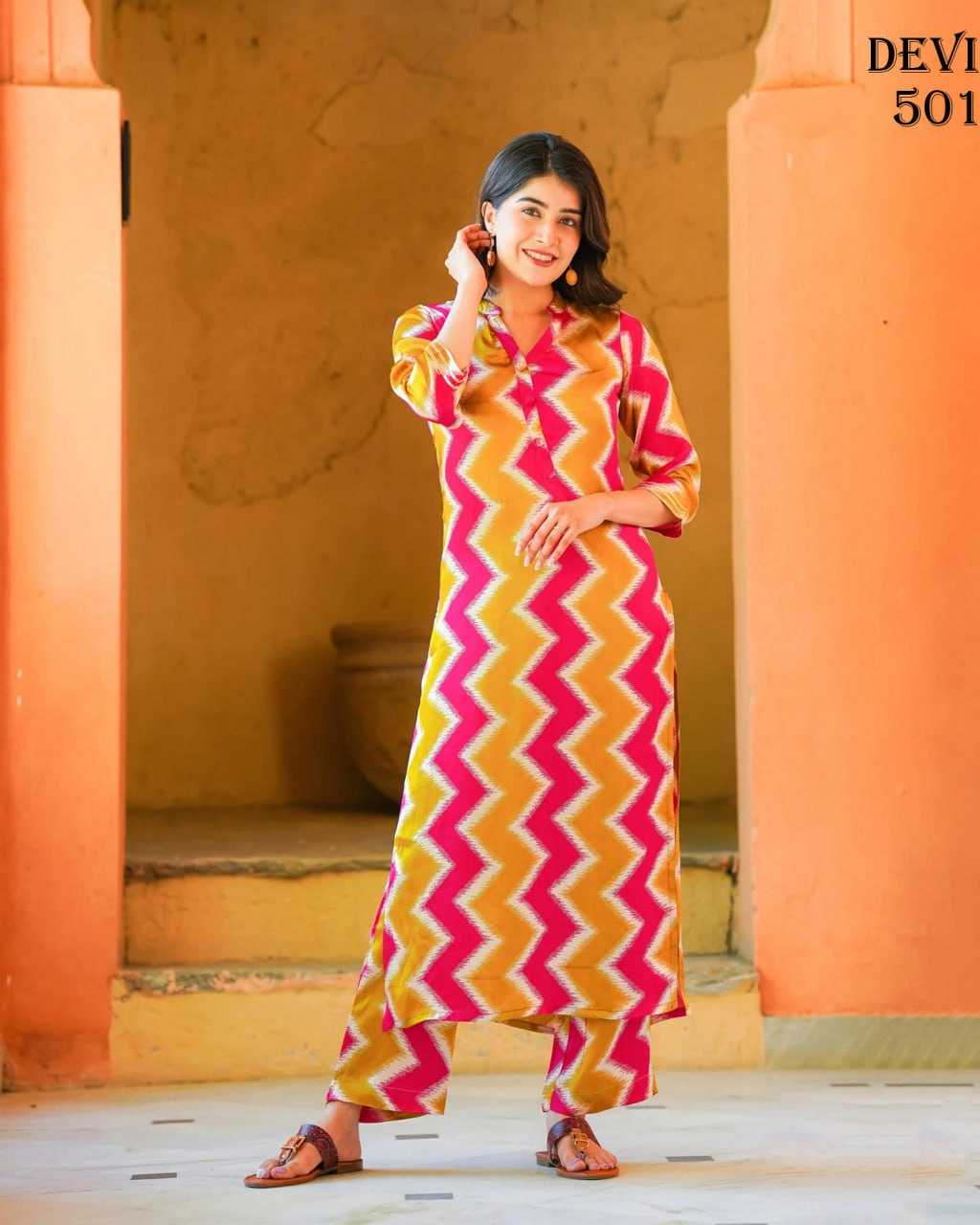 Muslin Rin131 501 Kurtis  Long Printed Kurti With Pant V-Neck Kurtis