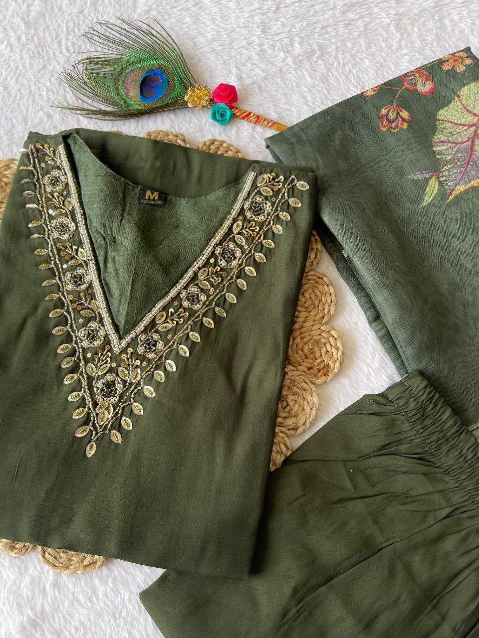 Premium Roman Silk Kesh137 354 Suits & Dresses  Embroidery Cotton Ladies Silk Ladies Party Wear Suits