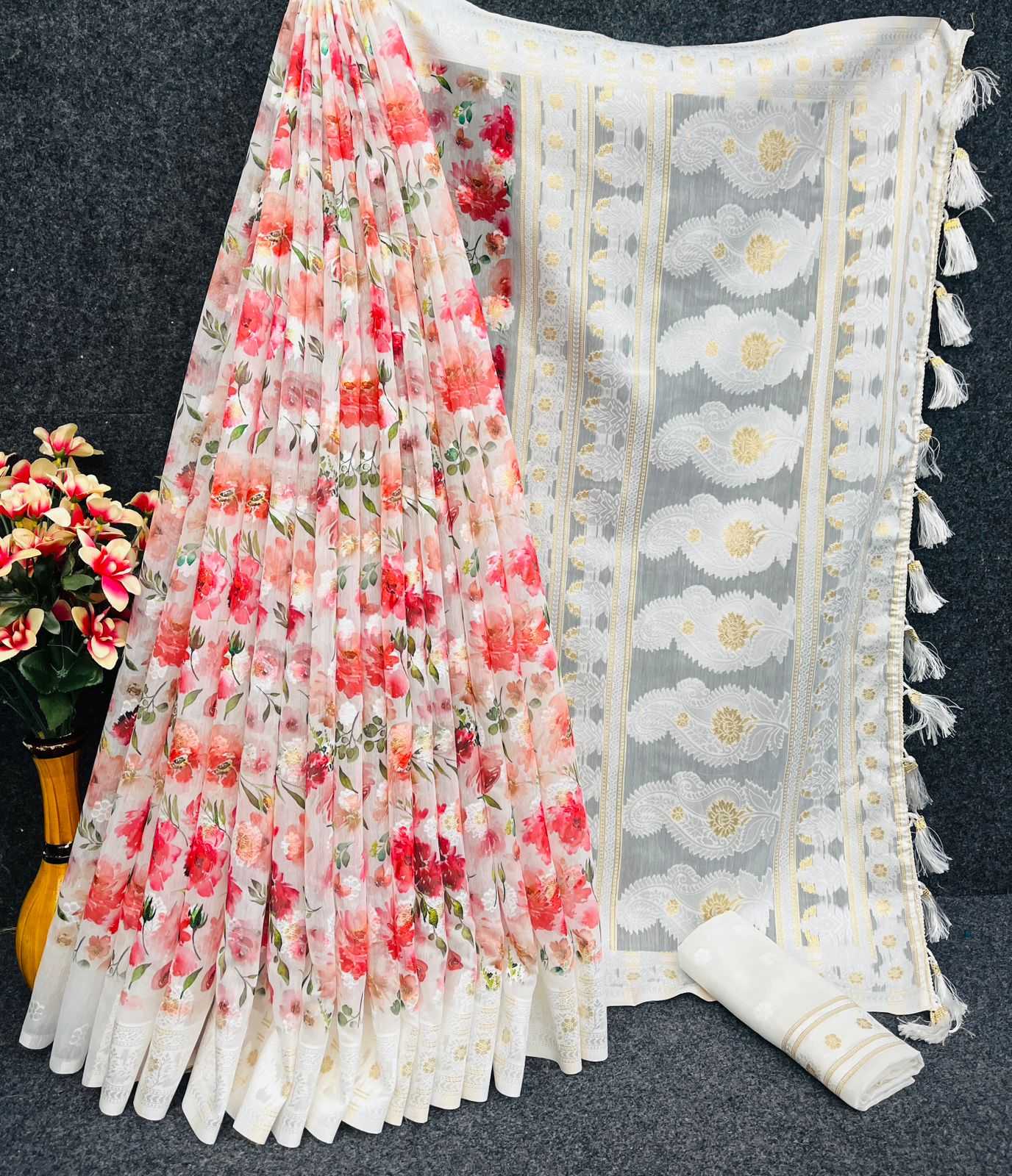 Pure Linen Rin159 Linen Flower Sarees  Fancy Printed Zari Border Sarees