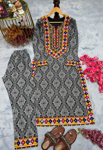 Pure Maslin Silk Kesh141 1067 Kurtis  Printed Kurtis With Bottom Embroidered Kurtis Silk Printed Silk Kurtis