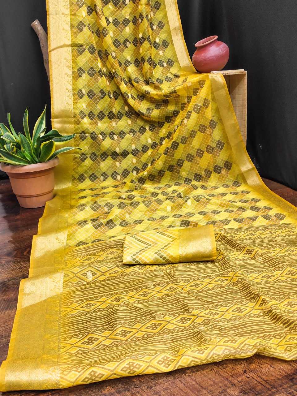 Soft Smooth Rin145 Aditi Sarees  Printed Ladies Lace Border Zari Border Sarees