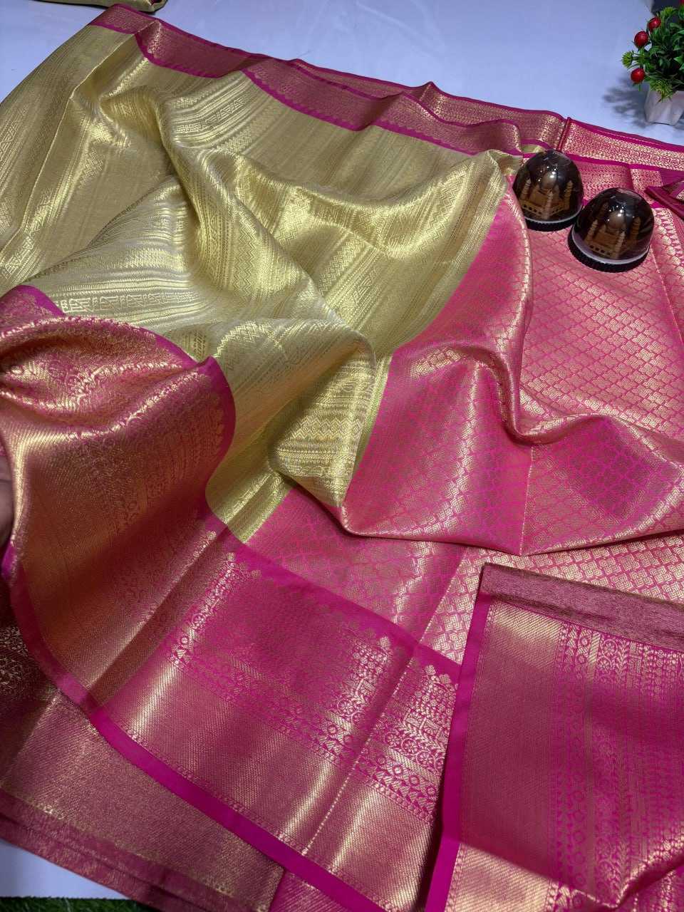 Tissue Silk Kesh131 Golden Sarees  Ladies Tissue Silk Zari Border Sarees