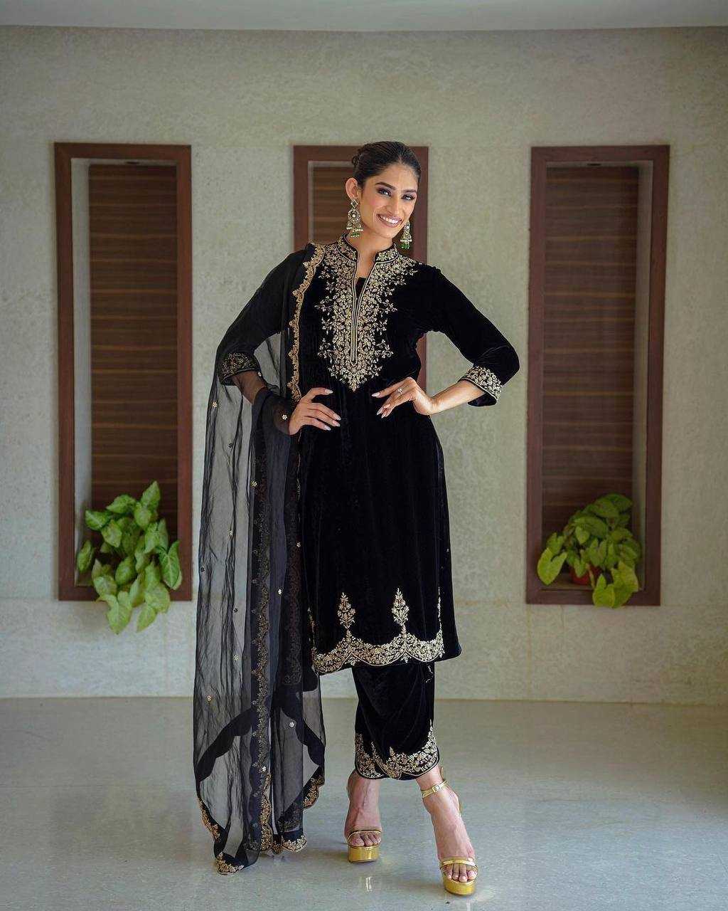 Velvet Kesh124 778 Suits & Dresses Islamic Clothing  Pakistani Velvet Embroidery Ladies Silk Ladies Party Wear Suits