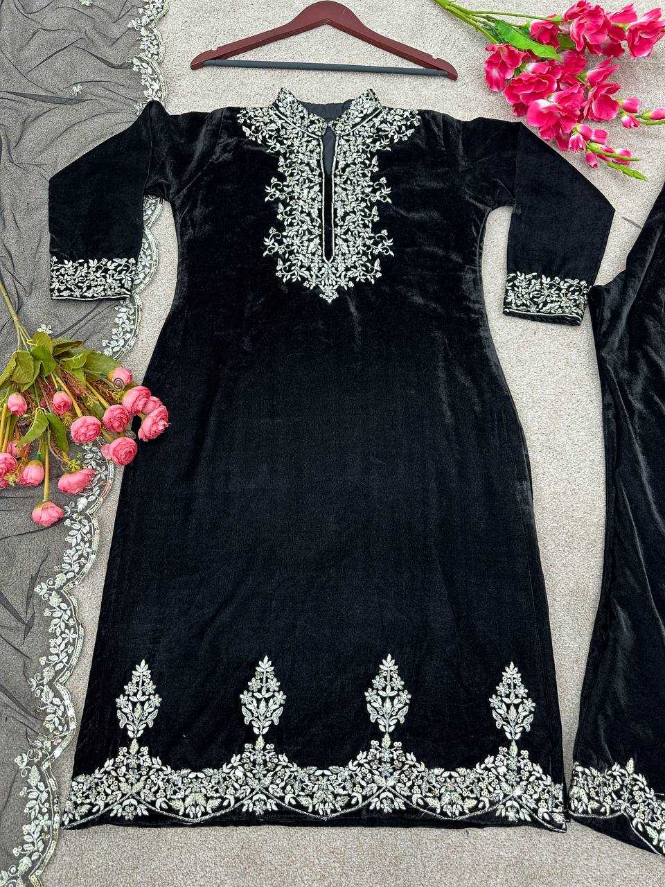 Velvet Kesh124 778 Suits & Dresses Islamic Clothing  Pakistani Velvet Embroidery Ladies Silk Ladies Party Wear Suits