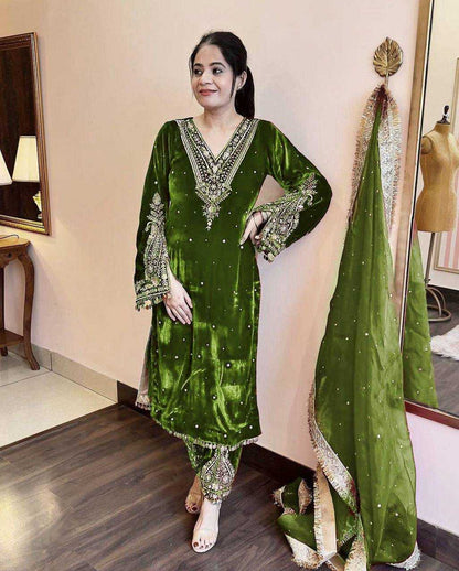 Velvet Kesh149 1158 Suits & Dresses  Kashmiri Velvet Embroidered Palazzo Ladies Silk Suits