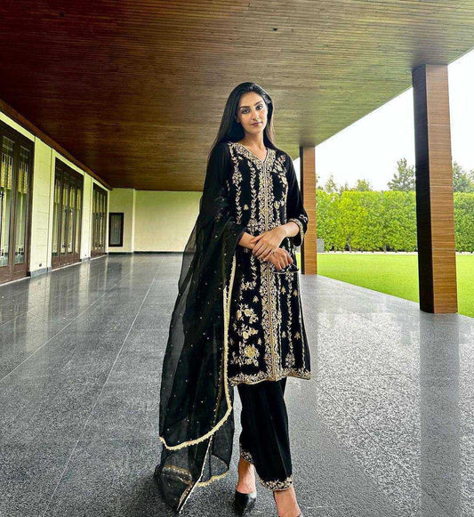 Velvet Kesh149 1316 Suits & Dresses Islamic Clothing  Pakistani Velvet Embroidery Palazzo Ladies Silk Suit