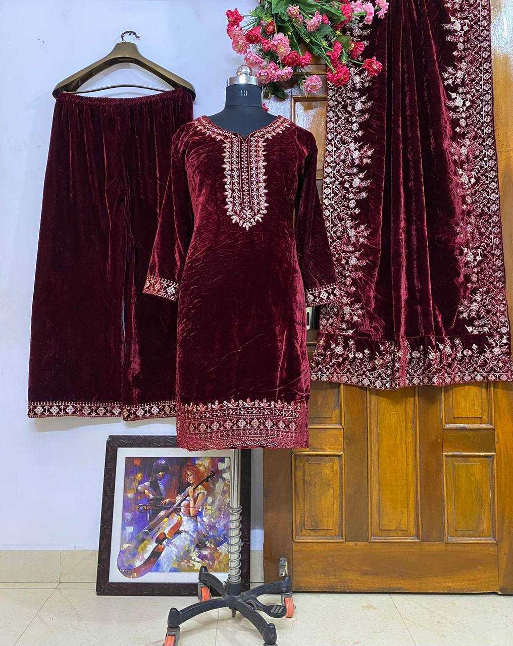 Velvet Kesh150 895 Suits & Dresses  Kashmiri Velvet Embroidery Palazzo Party Wear Suits