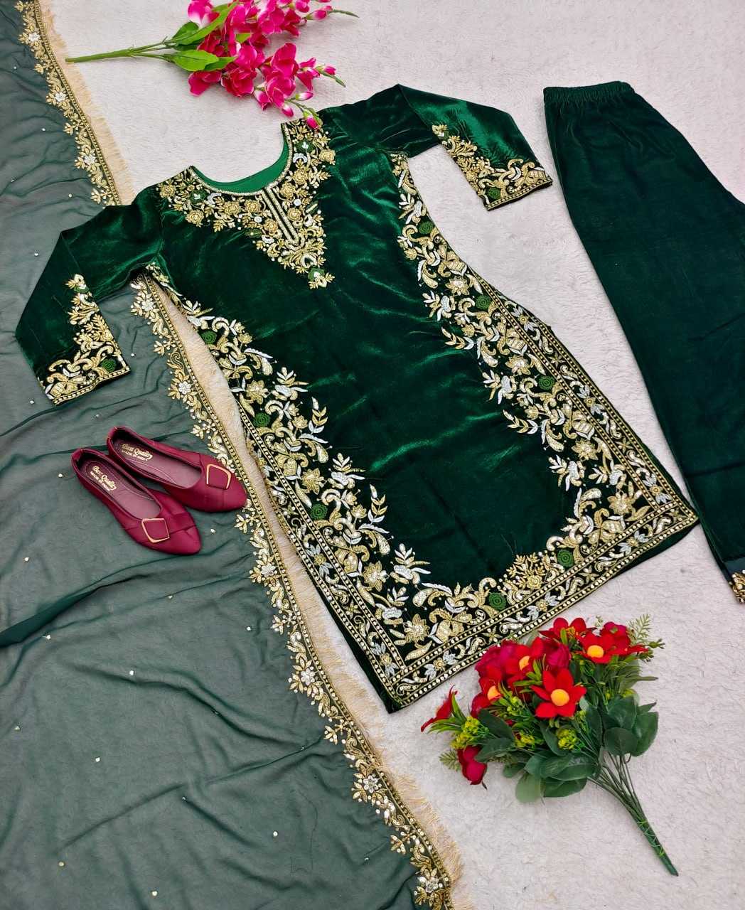 Velvet Kesh156 1032 Suits & Dresses  Kashmiri Velvet Embroidered Ladies Silk Green Salwar Suits