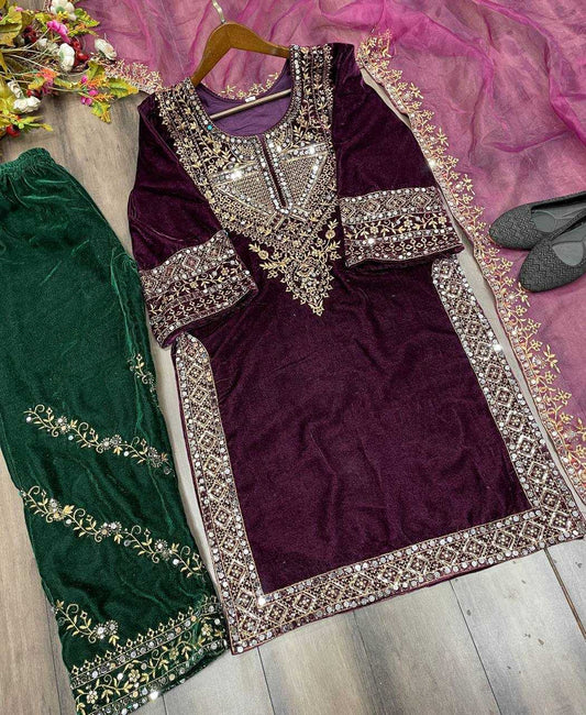 Velvet Rin110 281 Suits & Dresses  Kashmiri Velvet Embroidery Ladies Silk Ladies Party Wear Suits