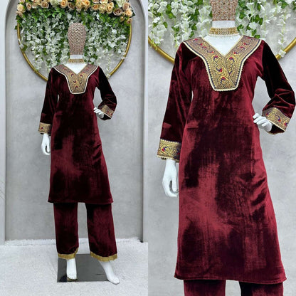 Velvet Rin133 1391 Suits & Dresses  Velvet Embroidery Ladies Silk Zari Work Suits