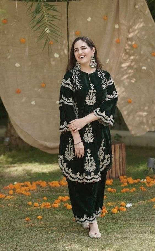 Velvet Rin141 1762 Suits & Dresses  Kashmiri Velvet Embroidery Ladies Silk Suits