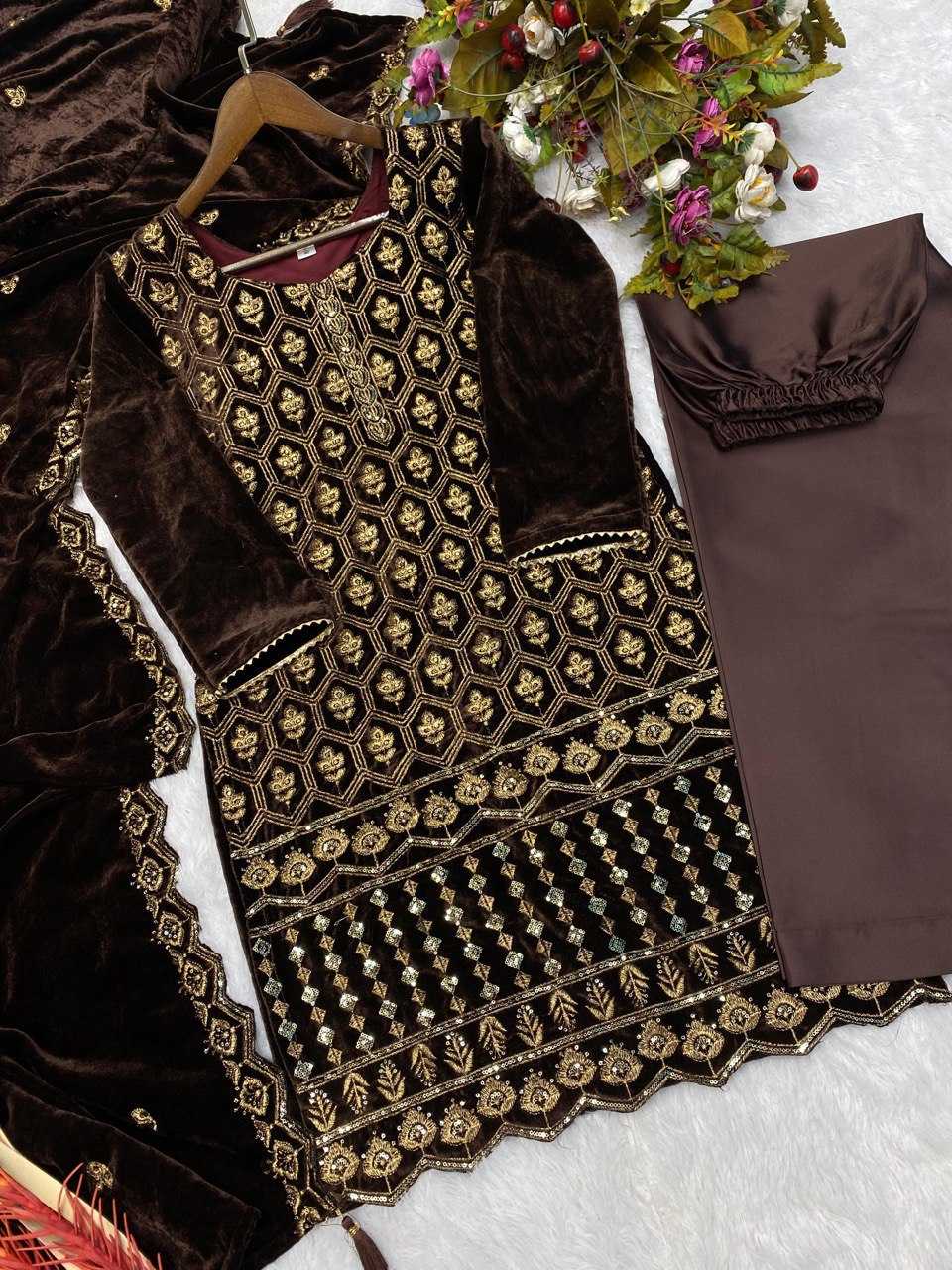 Velvet Rin141 1782 Suits & Dresses  Ladies Silk Velvet Kashmiri Embroidery Suits