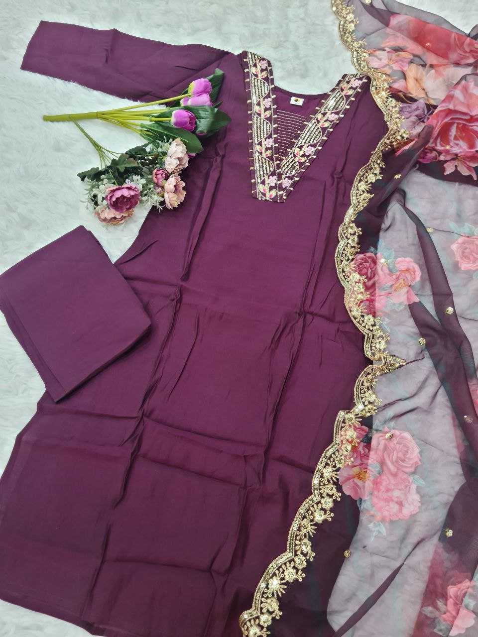 Viscose Chanderi Rin174 446 Suits & Dresses  Ladies Embroidery Long Kurti Chanderi Suits Manufacture