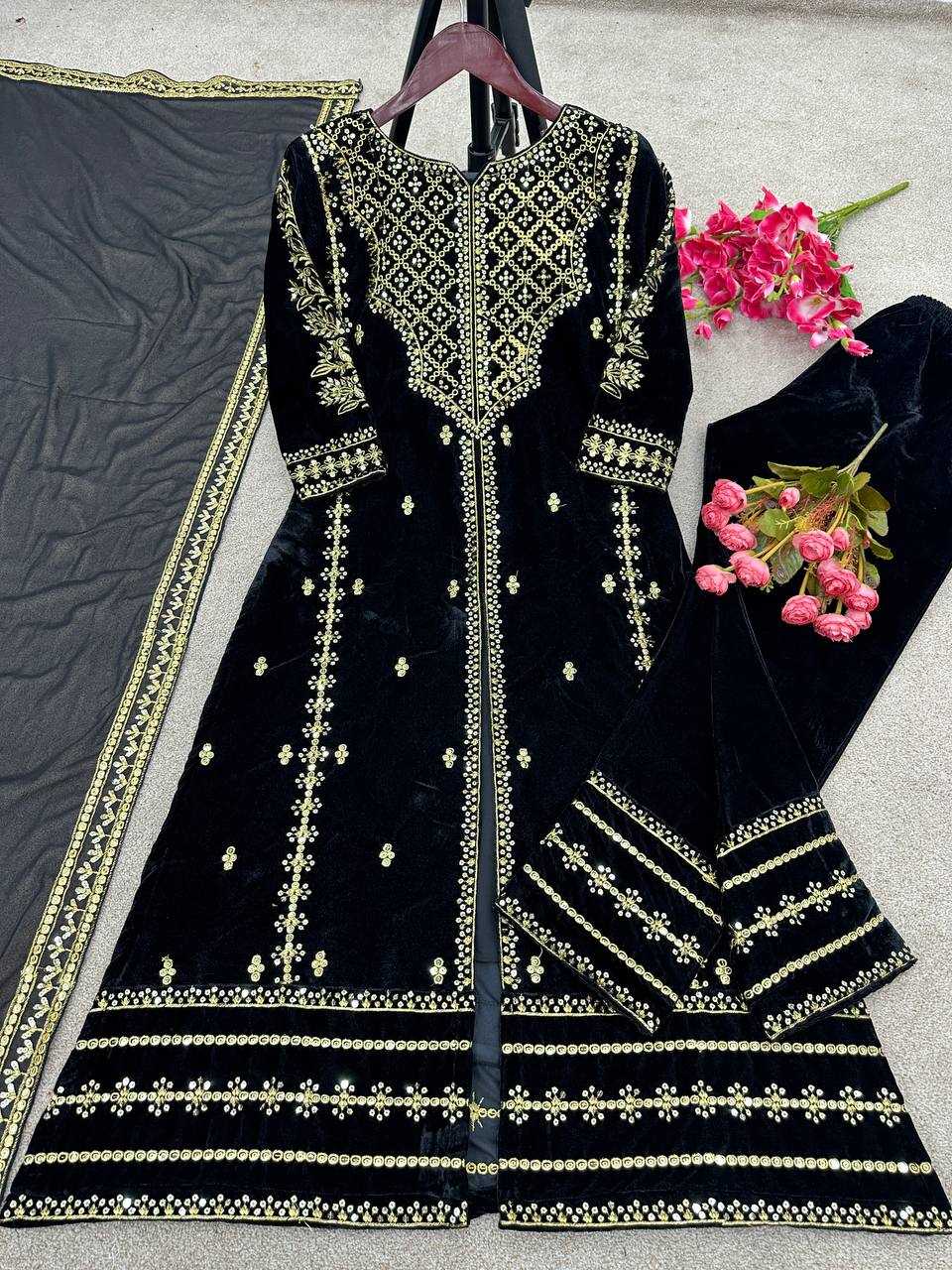 Viscose Kesh123 5098 Suits & Dresses Islamic Clothing  Pakistani Velvet Embroidered Black Salwar Suits